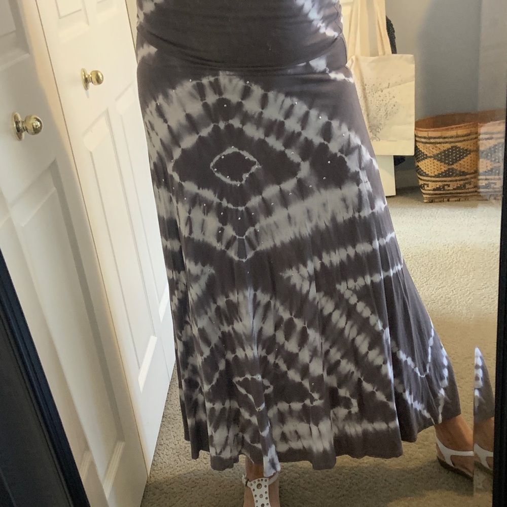 Great versatile dress or midi/ maxi skirt